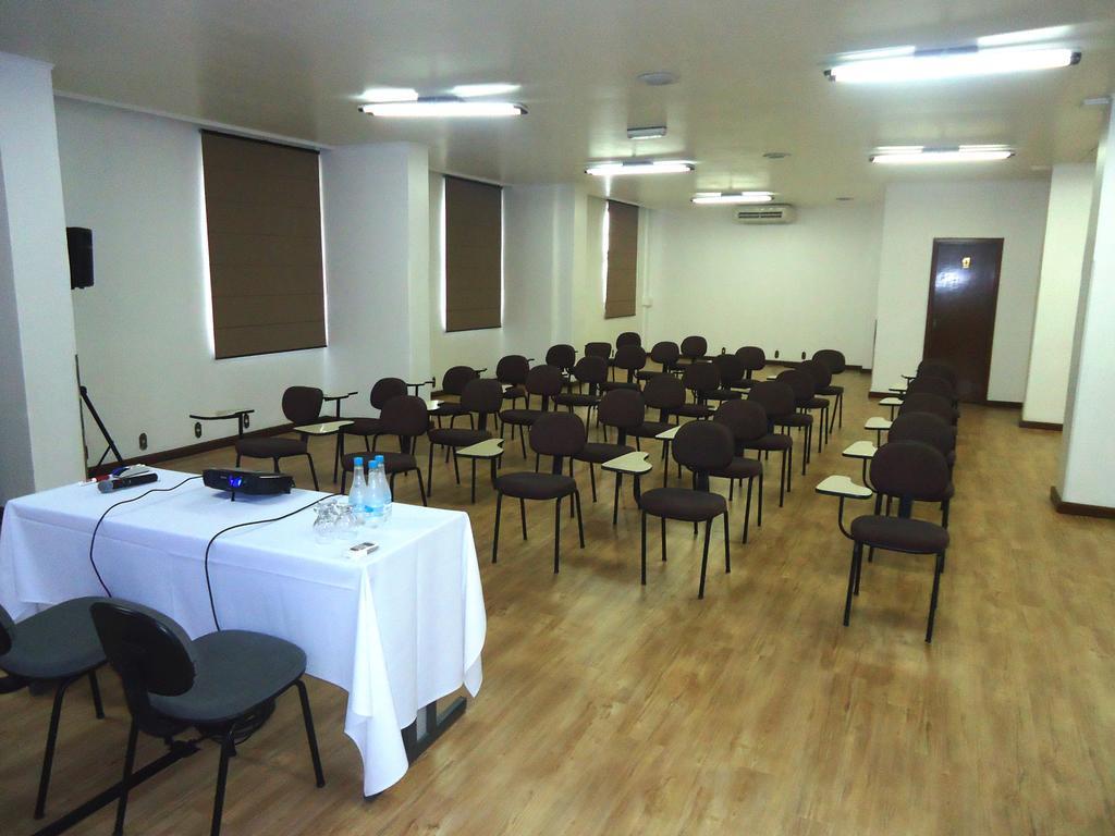 City Hotel Porto Alegre Esterno foto