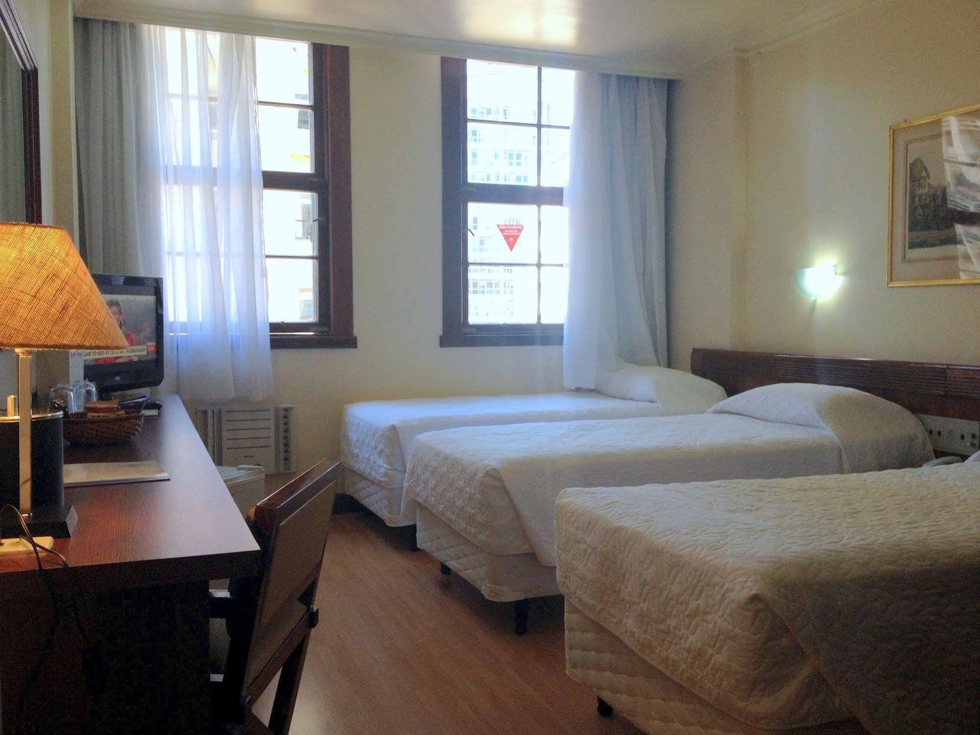 City Hotel Porto Alegre Esterno foto
