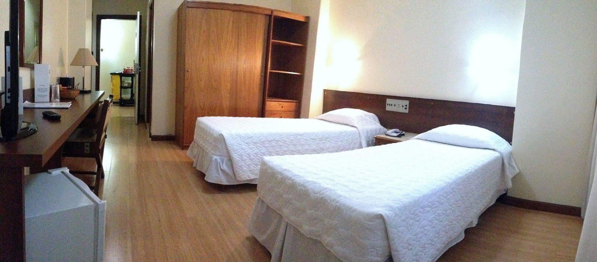 City Hotel Porto Alegre Esterno foto